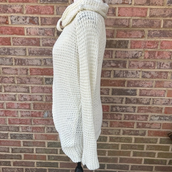 Sweater M/L - Picture 3 of 3